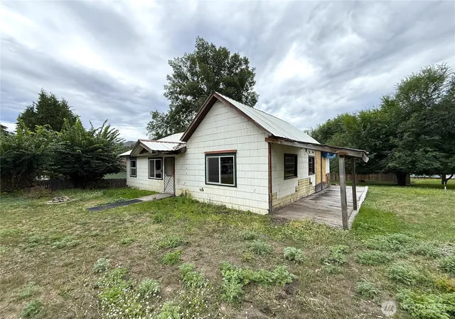 Photo 2 of Single family home for sale at 653 E 9th Street, Republic, WA 99166 | MLS# NWM2422654 | Listing updated on 2026-09-17