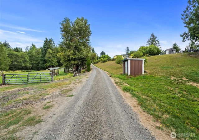 Photo 3 of Manufactured home for sale at 886 21 Salmon Crk Rd #21, Mossyrock, WA 98564 | MLS# NWM2423366 | Listing updated on 2026-09-17