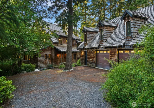 Photo 1 of Single family home for sale at 90 Montgomery Ln, Eastsound, WA 98245 | MLS# NWM2423666 | Listing updated on 2026-09-16