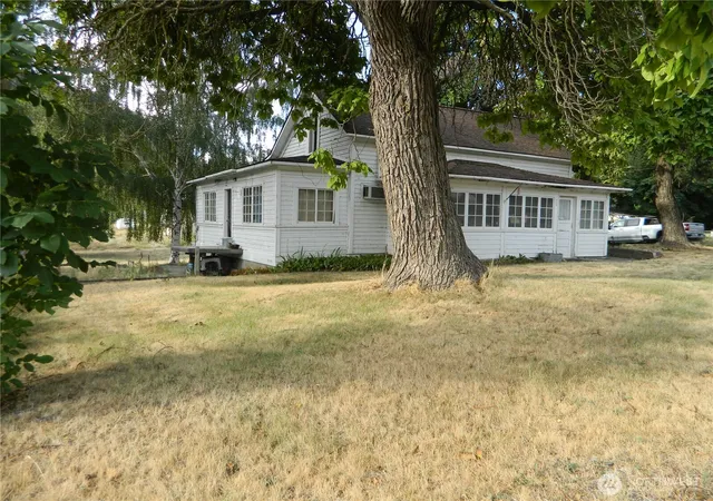 Photo 2 of Single family home for sale at 26 Palmer Ave, Loomis, WA 98827 | MLS# NWM2424902 | Listing updated on 2026-09-17
