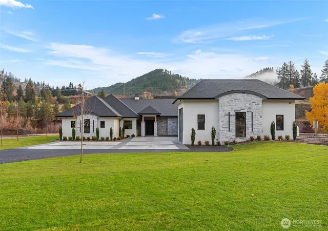 Photo 1 of Single family home for sale at 162 Still Ln, Leavenworth, WA 98826 | MLS# NWM2425044 | Listing updated on 2026-09-17