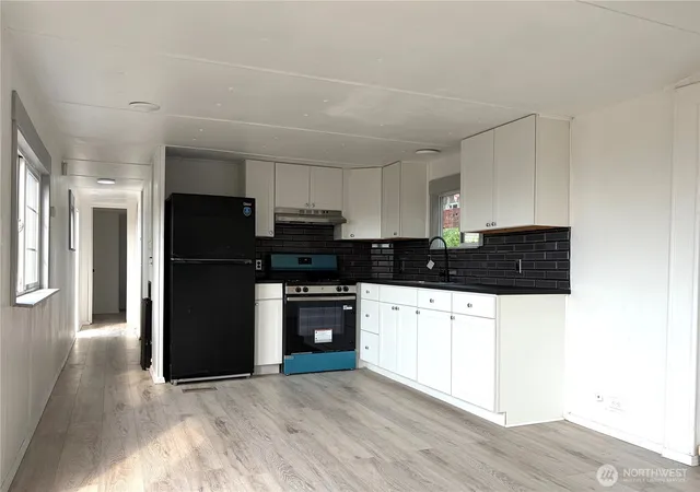 Photo 3 of Manufactured home for sale at 8484 Alder Way, Blaine, WA 98230 | MLS# NWM2425120 | Listing updated on 2026-09-17