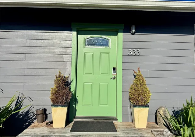 Photo 2 of Single family home for sale at 333 Canal Dr Ne, Ocean Shores, WA 98569 | MLS# NWM2425134 | Listing updated on 2026-09-17