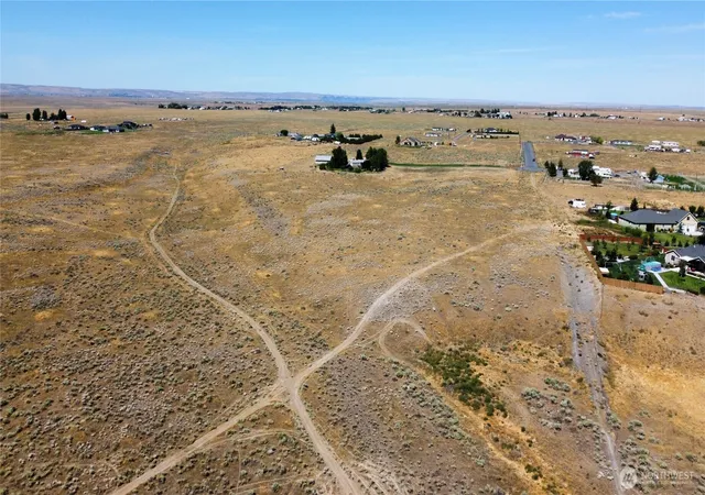 Photo 3 of Land for sale at 0 Nna Lake Vista Dr, Moses Lake, WA 98837 | MLS# NWM2425485 | Listing updated on 2026-09-17