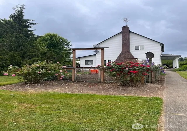 Photo 3 of Single family home for sale at 32002 48th Avenue S, Roy, WA 98580 | MLS# NWM2426700 | Listing updated on 2026-09-17