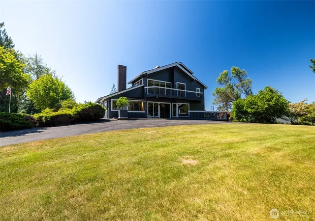 Photo 3 of Single family home for sale at 160 Northridge Dr, Centralia, WA 98531 | MLS# NWM2427283 | Listing updated on 2026-09-28