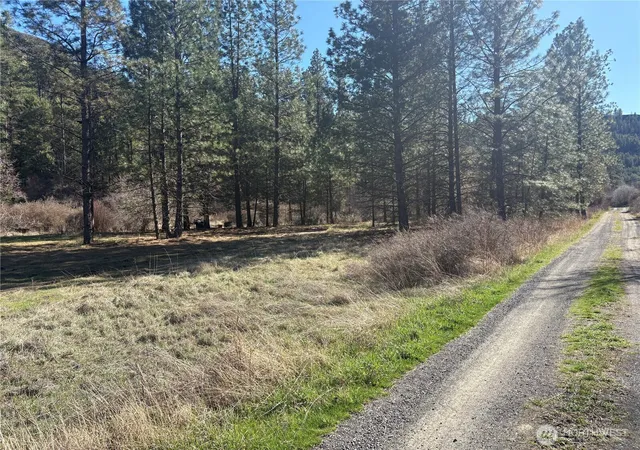 Photo 3 of Sale Pending at 32900 Hawk Crk Ranch Rd N, Davenport, WA 99122 | MLS# NWM2427806 | Listing updated on 2026-10-20