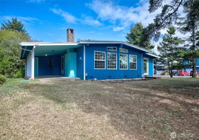 Photo 1 of Single family home for sale at 199 S Narwhal Loop Sw, Ocean Shores, WA 98569 | MLS# NWM2428273 | Listing updated on 2026-09-17