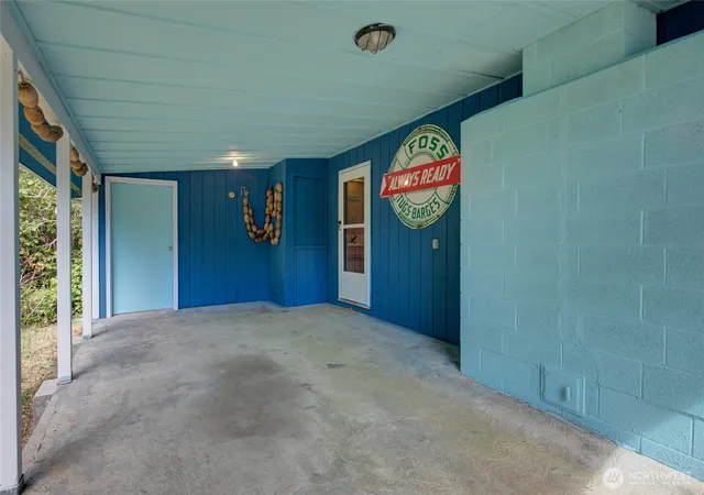 Photo 3 of Single family home for sale at 199 S Narwhal Loop SW, Ocean Shores, WA 98569 | MLS# NWM2428273 | Listing updated on 2026-09-17