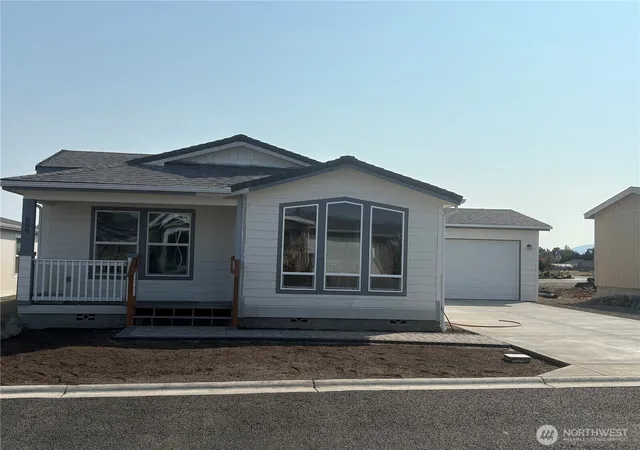 Photo 3 of Manufactured home for sale at 886 N Rock Rose Ave, Sequim, WA 98382 | MLS# NWM2430118 | Listing updated on 2026-09-25