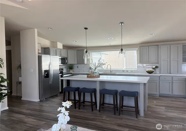 Photo 4 of Manufactured home for sale at 886 N Rock Rose Ave, Sequim, WA 98382 | MLS# NWM2430118 | Listing updated on 2026-09-25