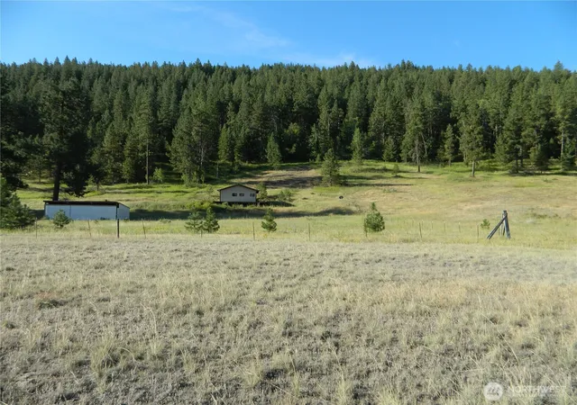 Photo 1 of Single family home for sale at 10 Sorona Way, Tonasket, WA 98855 | MLS# NWM2432432 | Listing updated on 2026-09-17