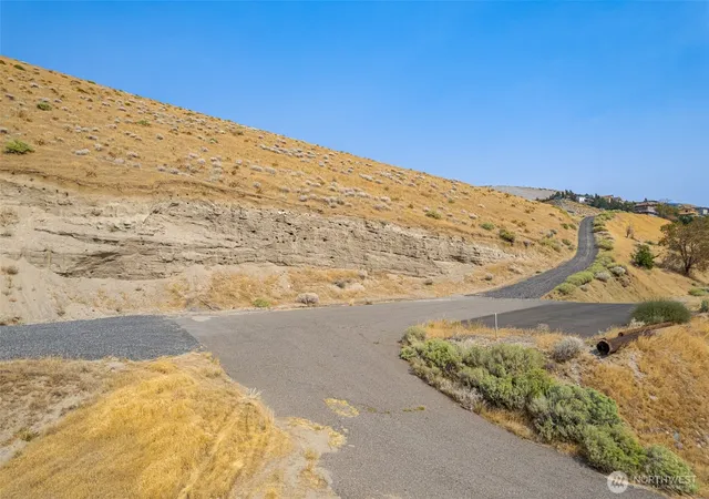 Photo 4 of Land for sale at 17 Basalt View #98848, Quincy, WA 98848 | MLS# NWM2434340 | Listing updated on 2026-09-17