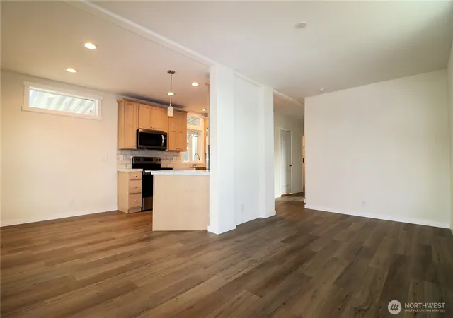 Photo 3 of Manufactured home for sale at 3420 S 182nd Place #209, Sea Tac, WA 98188 | MLS# NWM2435425 | Listing updated on 2026-09-24