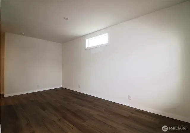 Photo 4 of Manufactured home for sale at 3420 S 182nd Place #209, Sea Tac, WA 98188 | MLS# NWM2435425 | Listing updated on 2026-09-24