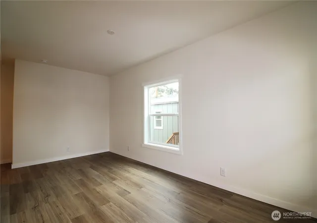 Photo 4 of Manufactured home for sale at 3213 S 182nd Place #215, Sea Tac, WA 98188 | MLS# NWM2435440 | Listing updated on 2026-09-24