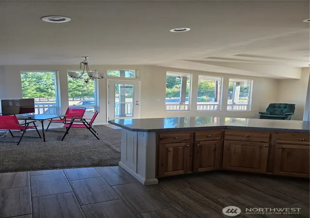 Photo 3 of Manufactured home for sale at 284 W Hale Rd, Winlock, WA 98596 | MLS# NWM2435658 | Listing updated on 2026-09-17