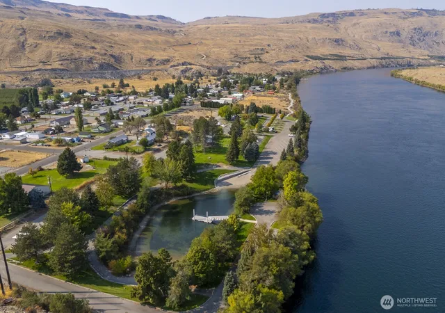Photo 3 of Land for sale at 1751 Fairview Ave, Bridgeport, WA 98813 | MLS# NWM2436285 | Listing updated on 2026-09-17