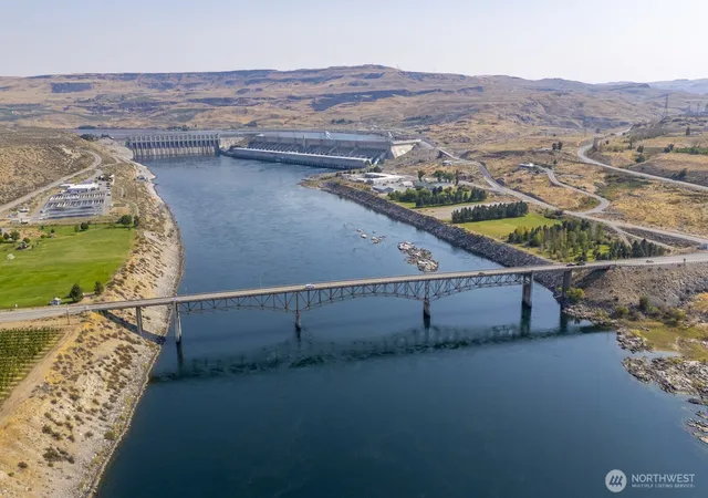 Photo 2 of Land for sale at 2011 Columbia Blvd, Bridgeport, WA 98813 | MLS# NWM2436286 | Listing updated on 2026-09-17