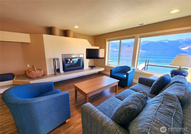 Photo 4 of Multi family home for sale at 1 Lakeside 717 I, Manson, WA 98831 | MLS# NWM2436421 | Listing updated on 2026-09-17