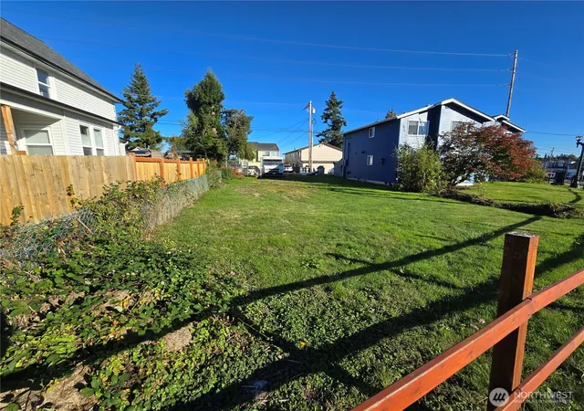 Photo 1 of Land for sale at 1409 E Marine View Dr, Everett, WA 98201 | MLS# NWM2437061 | Listing updated on 2026-09-17