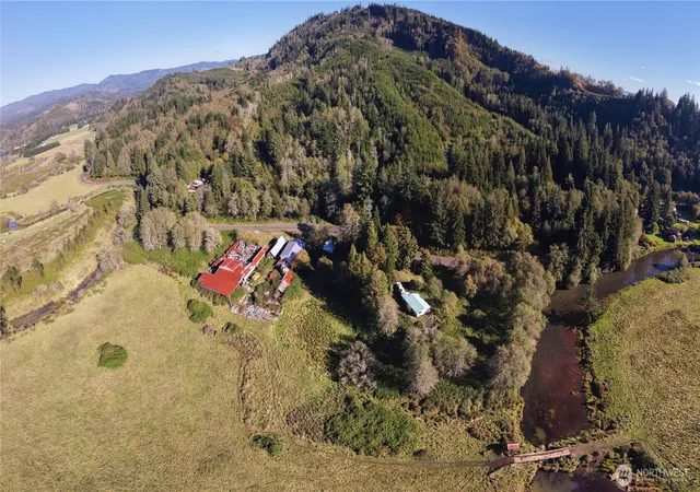 Photo 1 of Single family home for sale at 105 E Valley Rd, Skamokawa, WA 98647 | MLS# NWM2437384 | Listing updated on 2026-09-25
