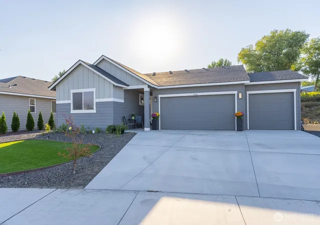 Photo 1 of Single family home for sale at 508 N Bufflehead Blvd, Moses Lake, WA 98837 | MLS# NWM2437868 | Listing updated on 2026-10-07