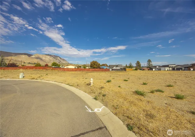 Photo 3 of Land for sale at 721 Heron Ct, Brewster, WA 98812 | MLS# NWM2438551 | Listing updated on 2026-09-17