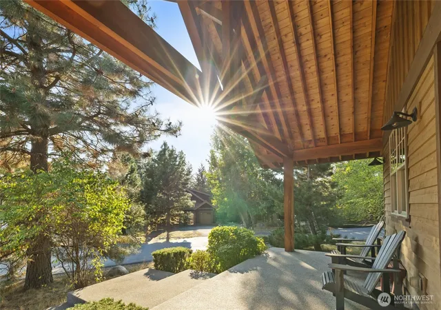 Photo 3 of Single family home for sale at 223 Cake Box Ln, Cle Elum, WA 98922 | MLS# NWM2438792 | Listing updated on 2026-09-17
