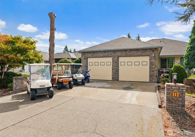 Photo 3 of Single family home for sale at 112 Village Way Dr, Chehalis, WA 98532 | MLS# NWM2439461 | Listing updated on 2026-09-17
