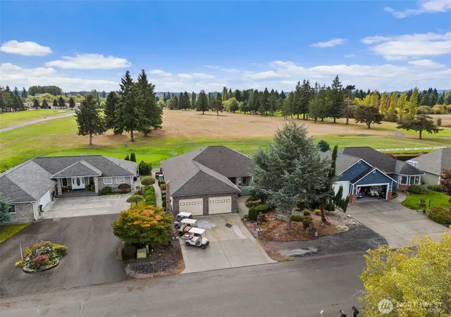 Photo 4 of Single family home for sale at 112 Village Way Dr, Chehalis, WA 98532 | MLS# NWM2439461 | Listing updated on 2026-09-17