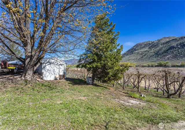 Photo 3 of Manufactured home for sale at 1096 Highway 7, Tonasket, WA 98855 | MLS# NWM2439613 | Listing updated on 2026-10-01