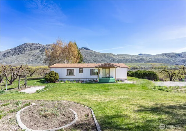 Photo 4 of Manufactured home for sale at 1096 Highway 7, Tonasket, WA 98855 | MLS# NWM2439613 | Listing updated on 2026-10-01