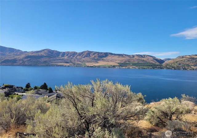 Photo 2 of Land for sale at 211 Viewland Way, Chelan, WA 98816 | MLS# NWM2439709 | Listing updated on 2026-09-17