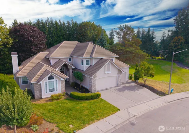 Photo 3 of Single family home for sale at 107 Springview Dr, Lynden, WA 98264 | MLS# NWM2439893 | Listing updated on 2026-09-17
