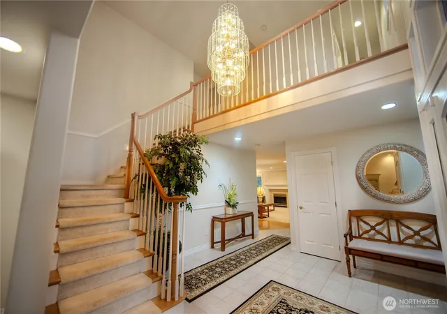 Photo 3 of Single family home for sale at 107 Springview Dr, Lynden, WA 98264 | MLS# NWM2439893 | Listing updated on 2026-09-17