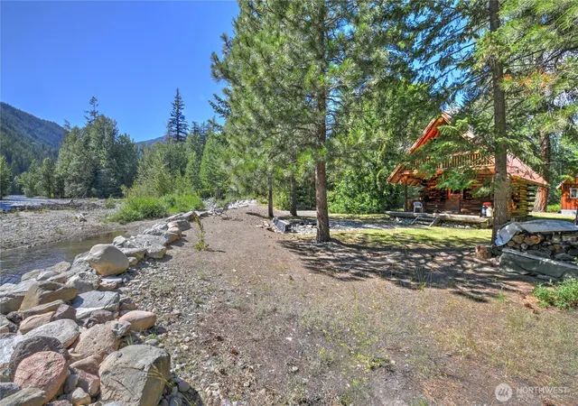 Photo 3 of Single family home for sale at 26 Mercer Rd, Mazama, WA 98833 | MLS# NWM2440284 | Listing updated on 2026-09-29