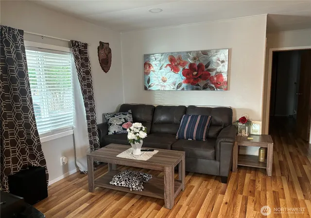 Photo 3 of Manufactured home for sale at 7901 W Clearwater Ave #182, Kennewick, WA 99336 | MLS# NWM2441115 | Listing updated on 2026-09-29