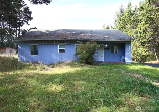 Photo 3 of Single family home for sale at 11303 Pacific Way, Long Beach, WA 98631 | MLS# NWM2441211 | Listing updated on 2026-09-29