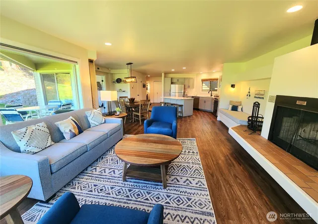 Photo 3 of House for sale at 1 Lodge 601 E, Manson, WA 98831 | MLS# NWM2441447 | Listing updated on 2026-09-17