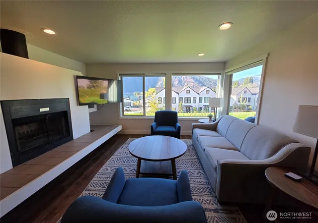 Photo 3 of House for sale at 1 Lodge 632 M, Manson, WA 98831 | MLS# NWM2441485 | Listing updated on 2026-09-17