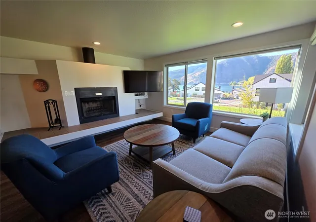 Photo 4 of House for sale at 1 Lodge 632 M, Manson, WA 98831 | MLS# NWM2441485 | Listing updated on 2026-09-17