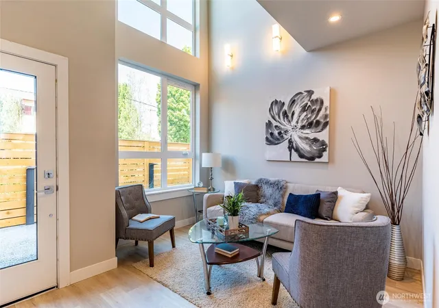 Photo 4 of Townhouse for sale at 527 S Cloverdale St #D, Seattle, WA 98108 | MLS# NWM2441677 | Listing updated on 2026-09-17