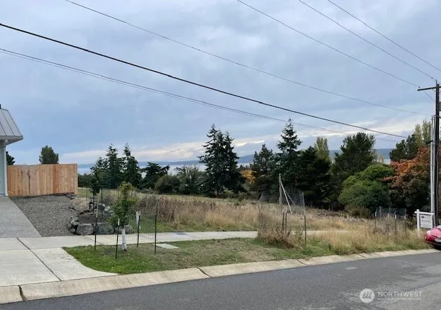 Photo 3 of Land for sale at 2021 Clay St, Port Townsend, WA 98368 | MLS# NWM2441984 | Listing updated on 2026-09-17