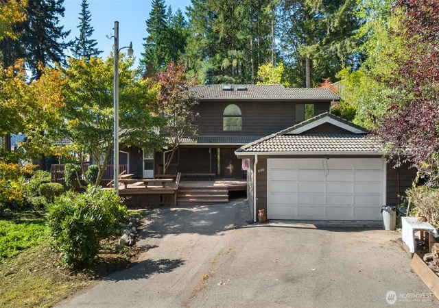 Photo 4 of Single family home for sale at 7150 NE N Shore Rd, Belfair, WA 98528 | MLS# NWM2442363 | Listing updated on 2026-09-17