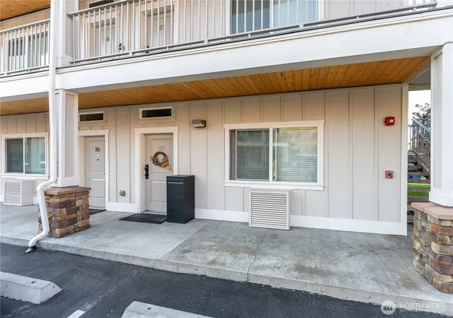 Photo 2 of Condo for sale at 23772 Crescent Bay Dr Nw #107, Quincy, WA 98848 | MLS# NWM2442593 | Listing updated on 2026-09-22