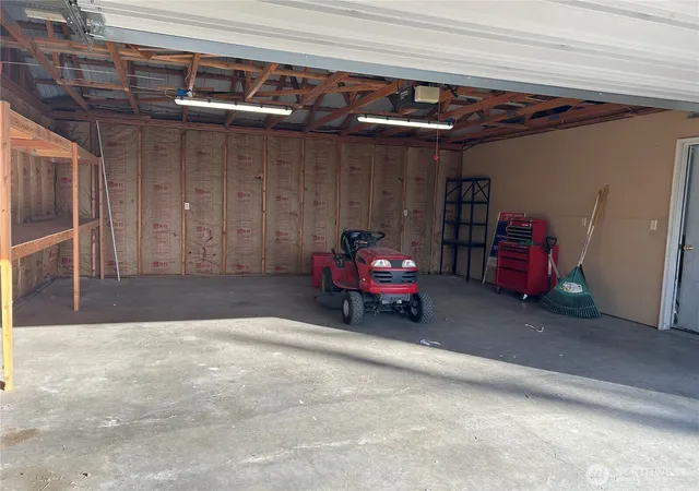 Photo 4 of Manufactured home for sale at 6997 Bacon Ln NE, Moses Lake, WA 98837 | MLS# NWM2442656 | Listing updated on 2026-09-17