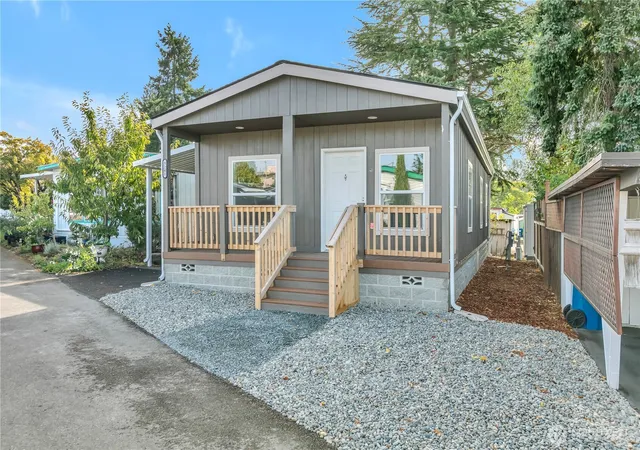 Photo 2 of Manufactured home for sale at 3241 S 181st Place #133, Sea Tac, WA 98188 | MLS# NWM2442680 | Listing updated on 2026-09-24