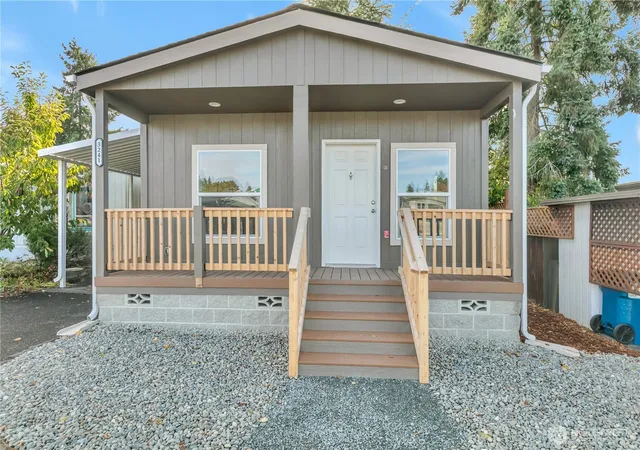 Photo 3 of Manufactured home for sale at 3241 S 181st Place #133, Sea Tac, WA 98188 | MLS# NWM2442680 | Listing updated on 2026-09-24