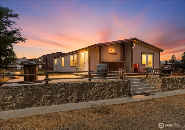 Photo 2 of Manufactured home for sale at 20842 Rd 247 Sw, Mattawa, WA 99349 | MLS# NWM2442945 | Listing updated on 2026-10-02